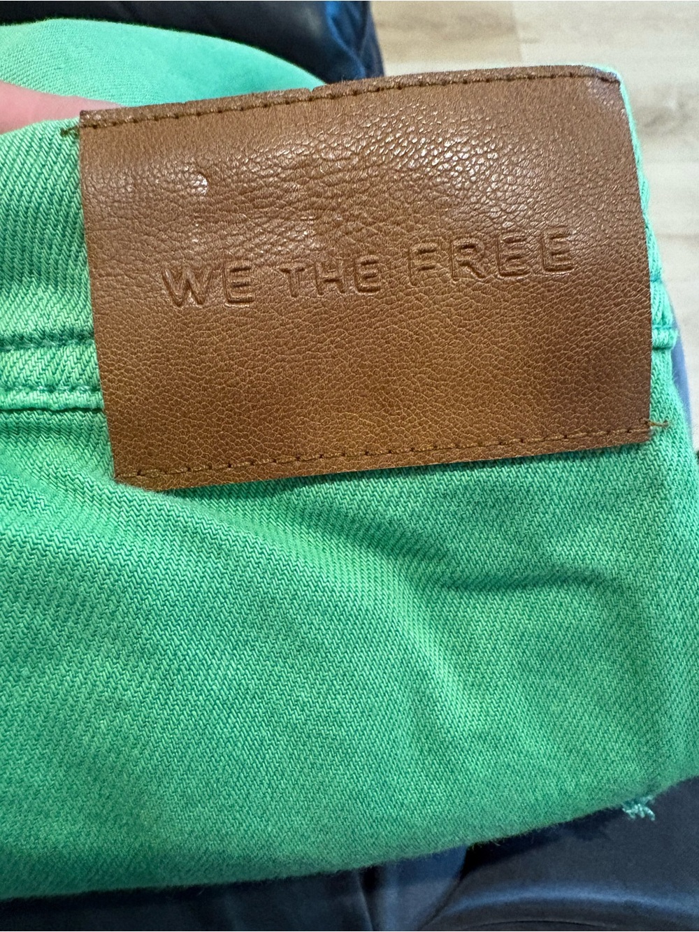 Free People We The Free Easton Workwear Jeans Shamrock Green Size 27 - Picture 3 of 4
